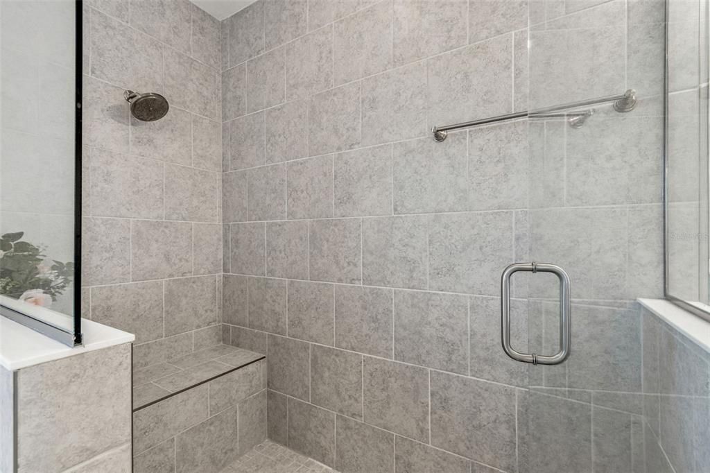 For Sale: $884,900 (5 beds, 4 baths, 3518 Square Feet)