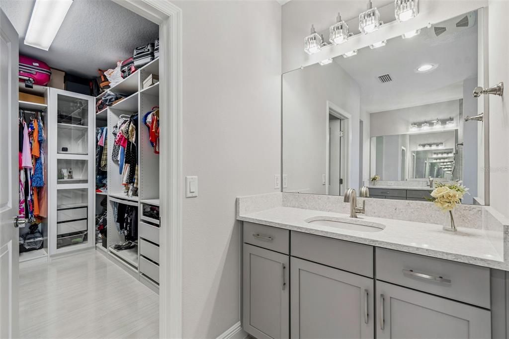 For Sale: $884,900 (5 beds, 4 baths, 3518 Square Feet)