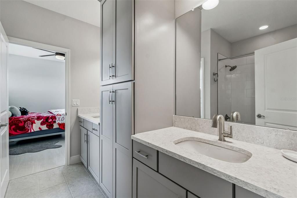 For Sale: $884,900 (5 beds, 4 baths, 3518 Square Feet)