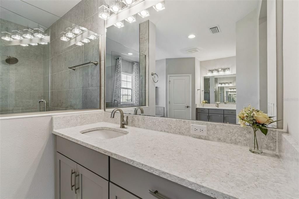 For Sale: $884,900 (5 beds, 4 baths, 3518 Square Feet)