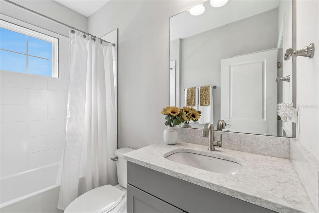 For Sale: $884,900 (5 beds, 4 baths, 3518 Square Feet)