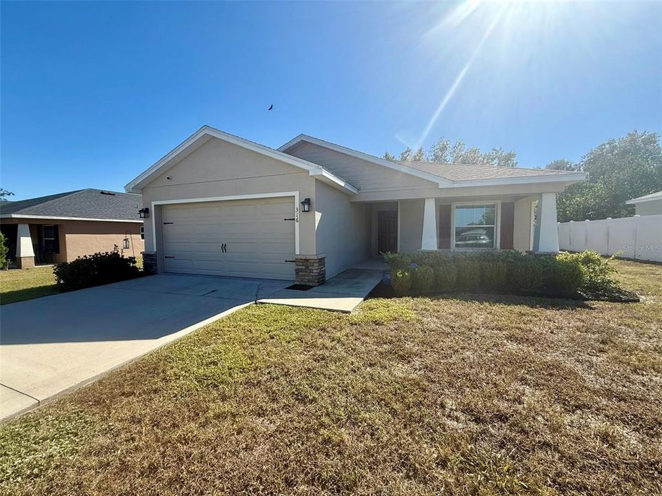 待售: $300,000 (3 贝兹, 2 浴室, 1610 平方英尺)