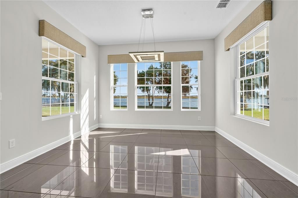 待售: $2,150,000 (5 贝兹, 4 浴室, 4478 平方英尺)