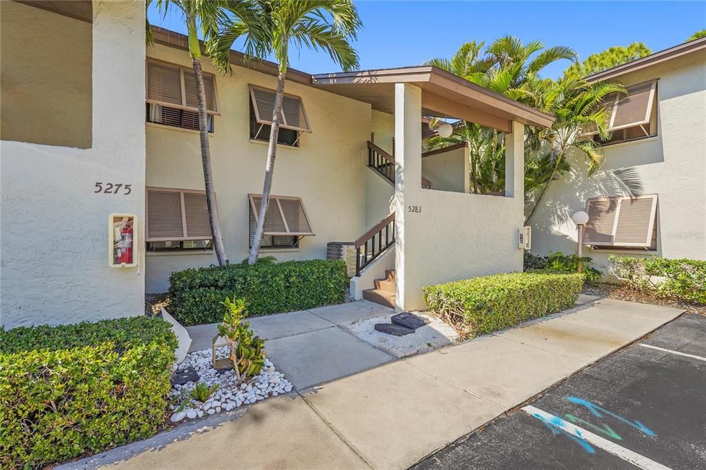 For Sale: $260,000 (2 beds, 2 baths, 1145 Square Feet)