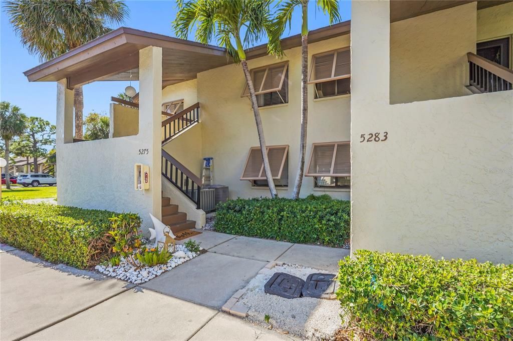 For Sale: $260,000 (2 beds, 2 baths, 1145 Square Feet)