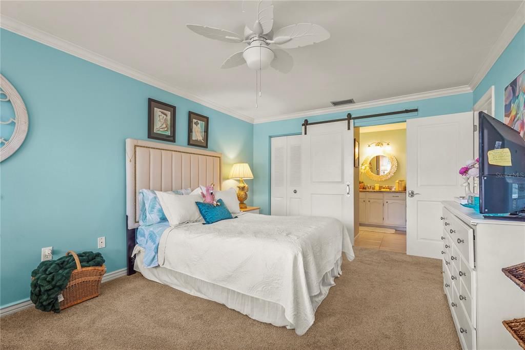 For Sale: $260,000 (2 beds, 2 baths, 1145 Square Feet)