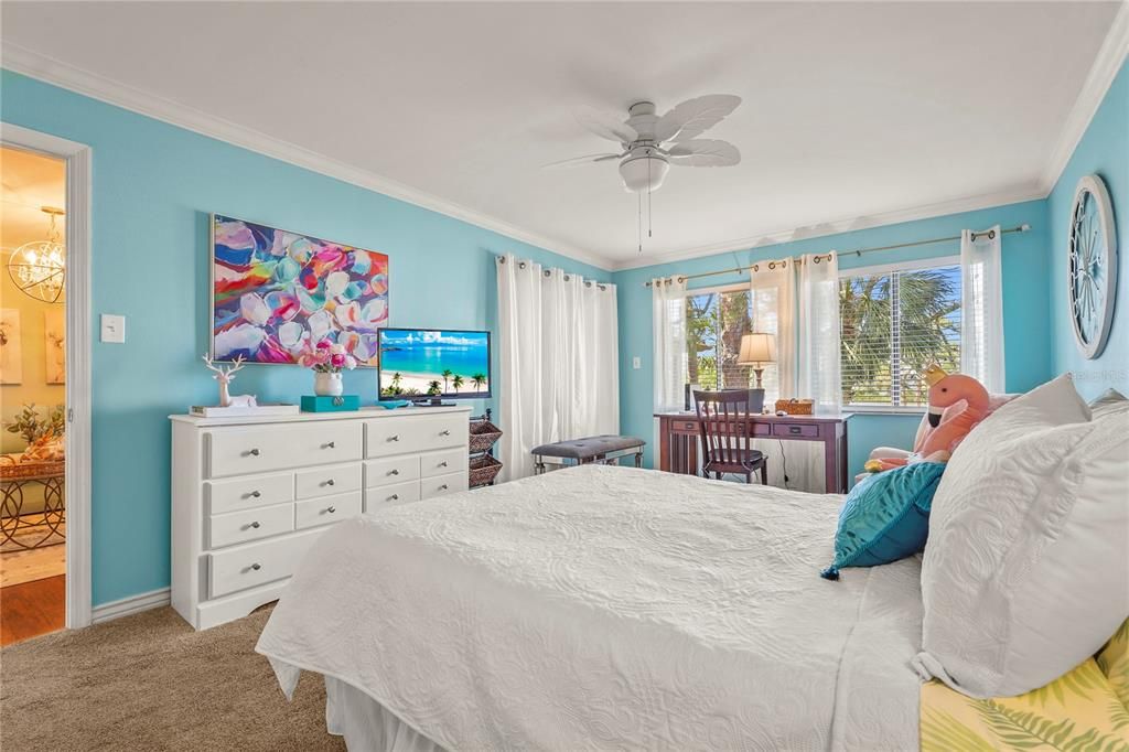 For Sale: $260,000 (2 beds, 2 baths, 1145 Square Feet)