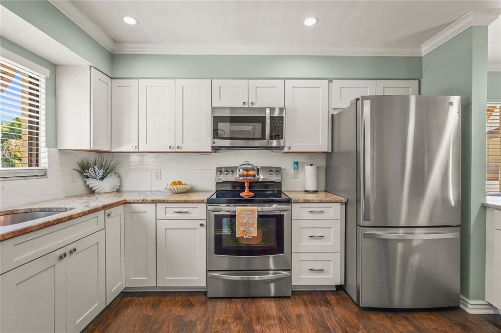 For Sale: $260,000 (2 beds, 2 baths, 1145 Square Feet)