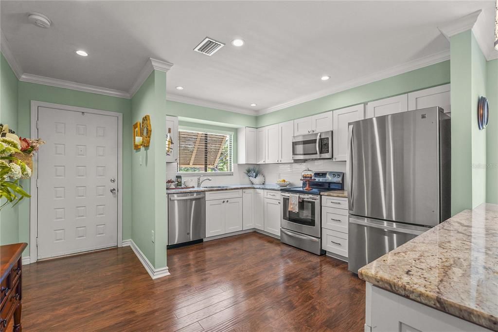 For Sale: $260,000 (2 beds, 2 baths, 1145 Square Feet)