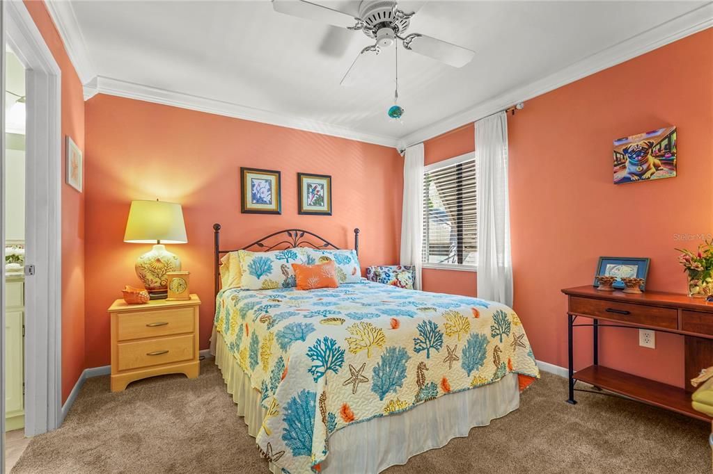 For Sale: $260,000 (2 beds, 2 baths, 1145 Square Feet)