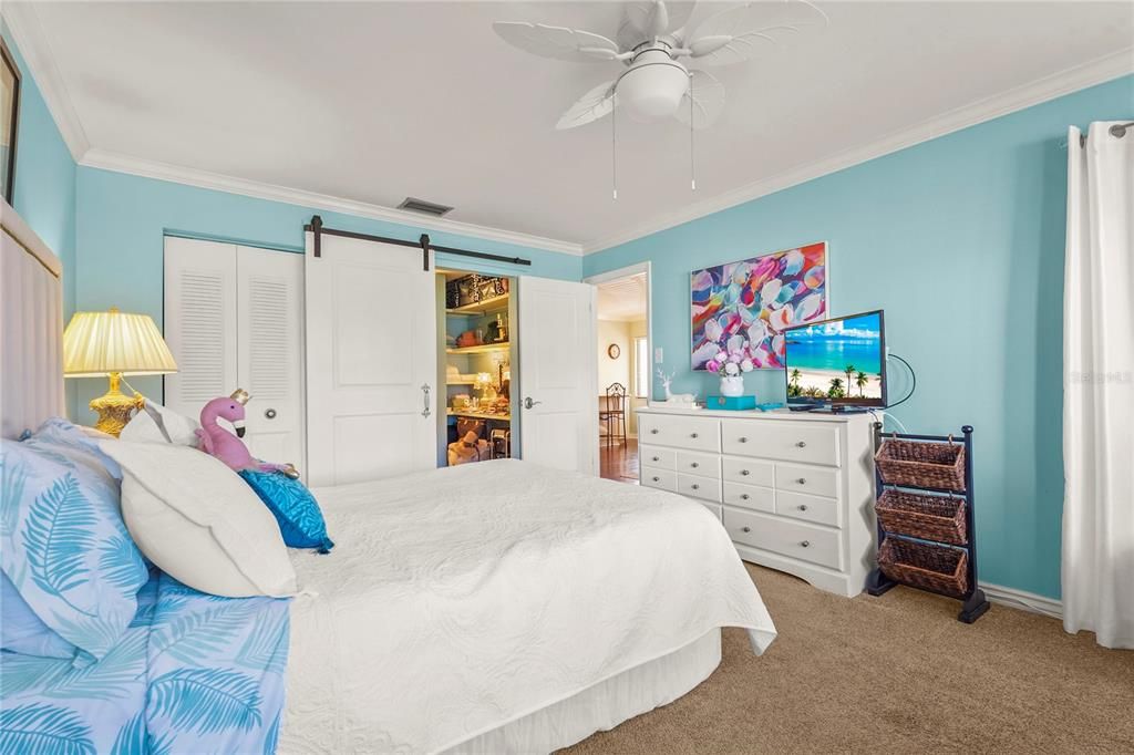 For Sale: $260,000 (2 beds, 2 baths, 1145 Square Feet)