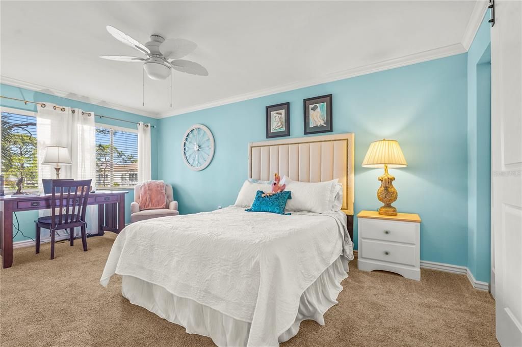 For Sale: $260,000 (2 beds, 2 baths, 1145 Square Feet)