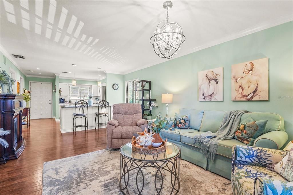 For Sale: $260,000 (2 beds, 2 baths, 1145 Square Feet)