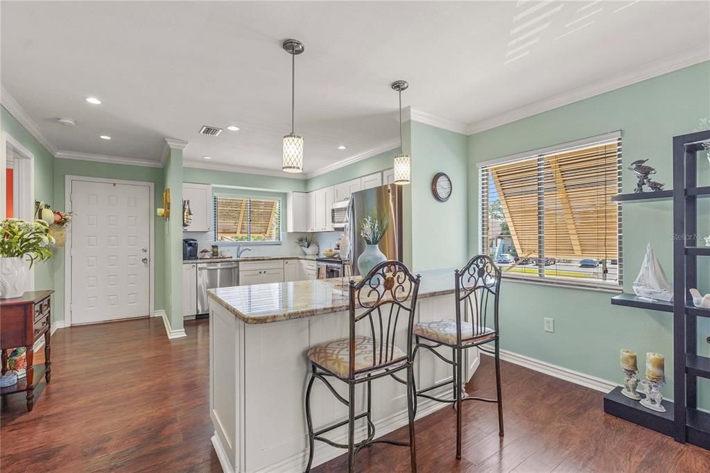 For Sale: $260,000 (2 beds, 2 baths, 1145 Square Feet)