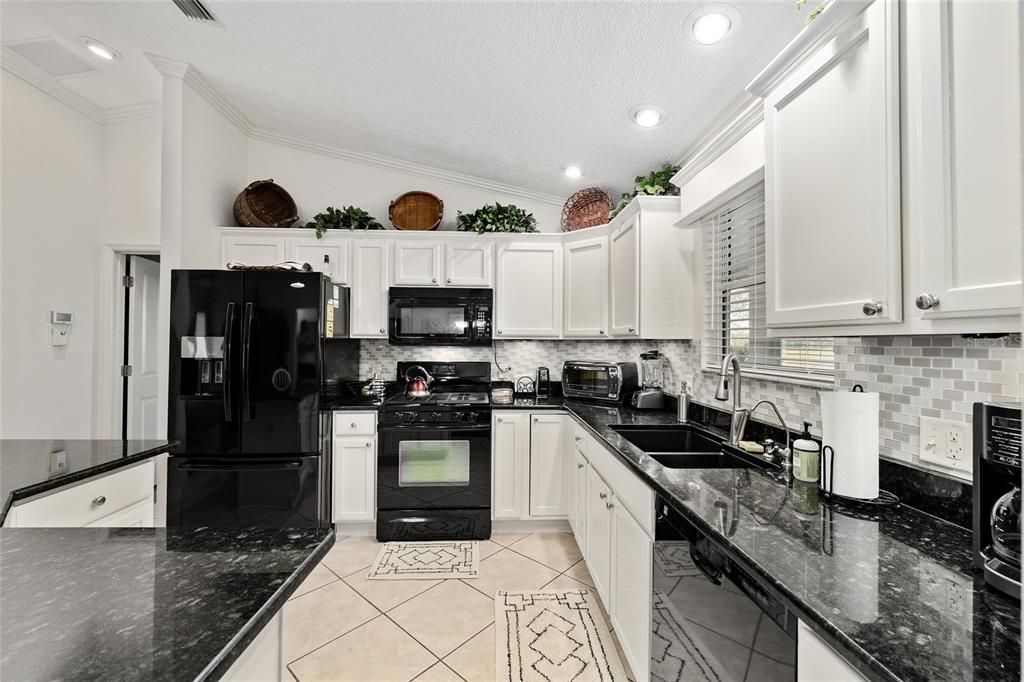 待售: $379,000 (3 贝兹, 2 浴室, 1527 平方英尺)