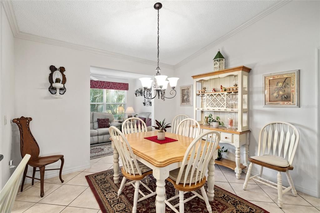 待售: $379,000 (3 贝兹, 2 浴室, 1527 平方英尺)