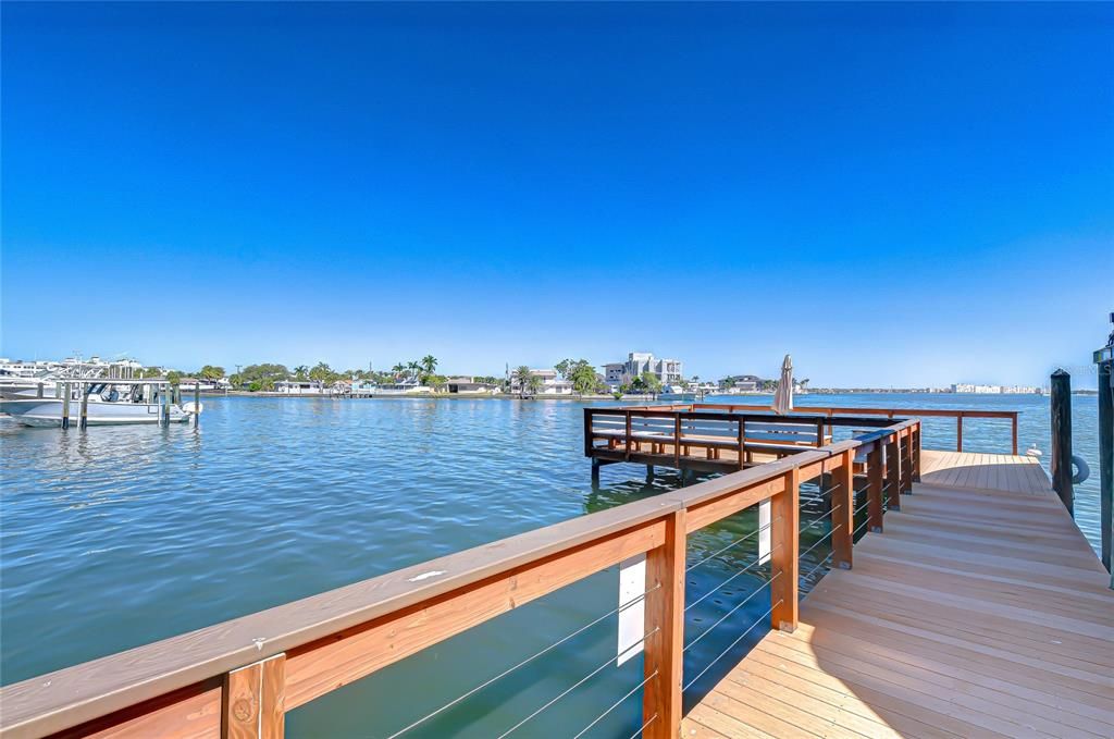 En Venta: $1,965,000 (3 camas, 3 baños, 2480 Pies cuadrados)