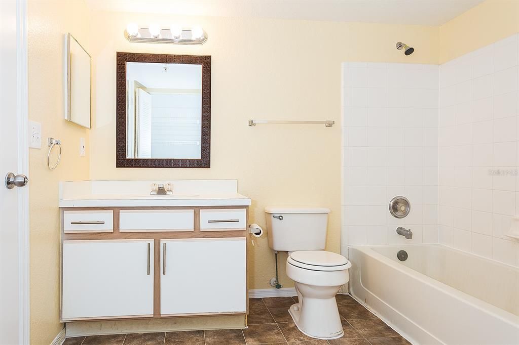 For Rent: $1,625 (2 beds, 2 baths, 1026 Square Feet)