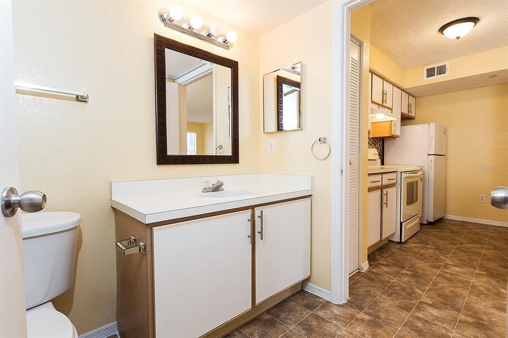 For Rent: $1,625 (2 beds, 2 baths, 1026 Square Feet)