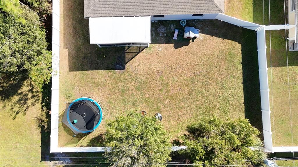 合同活跃: $325,000 (4 贝兹, 2 浴室, 1865 平方英尺)