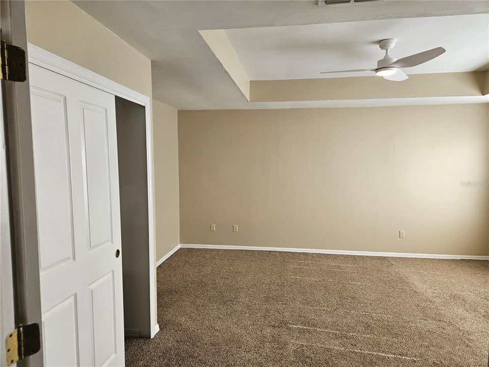 En Renta: $2,400 (3 camas, 2 baños, 1929 Pies cuadrados)