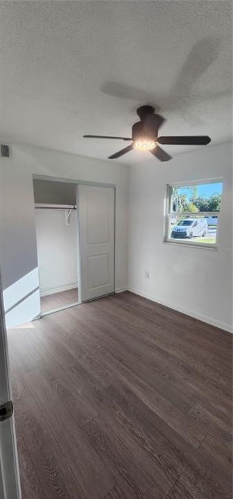 For Rent: $2,400 (3 beds, 2 baths, 1118 Square Feet)