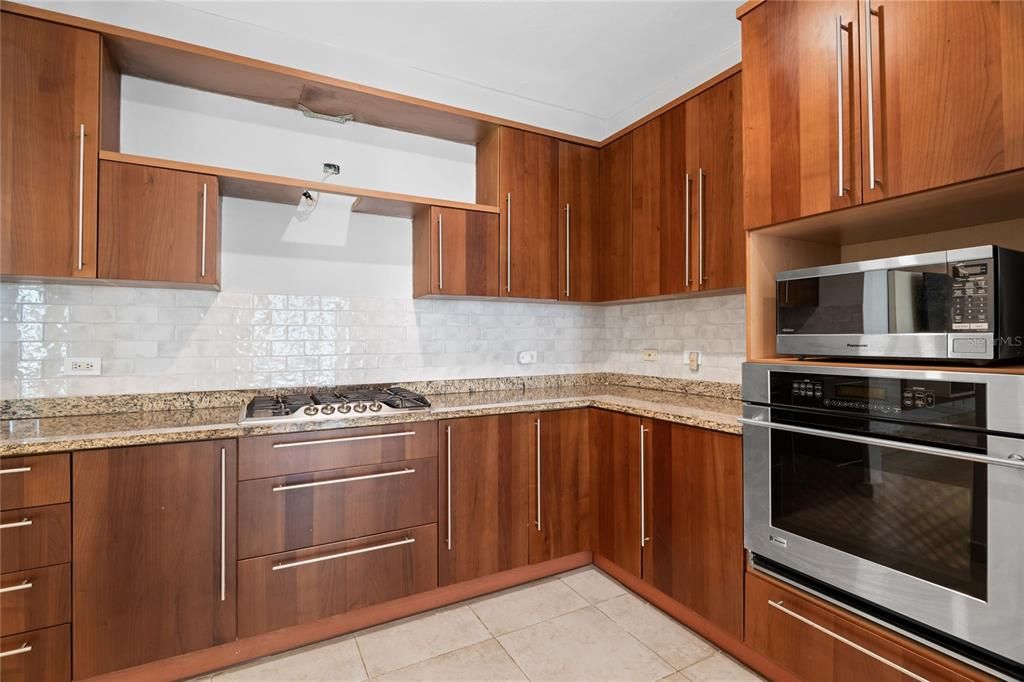 For Sale: $1,175,000 (4 beds, 3 baths, 4382 Square Feet)