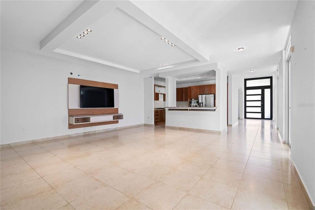 For Sale: $1,175,000 (4 beds, 3 baths, 4382 Square Feet)