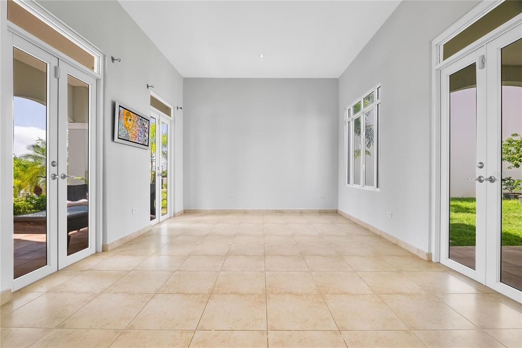 For Sale: $1,175,000 (4 beds, 3 baths, 4382 Square Feet)