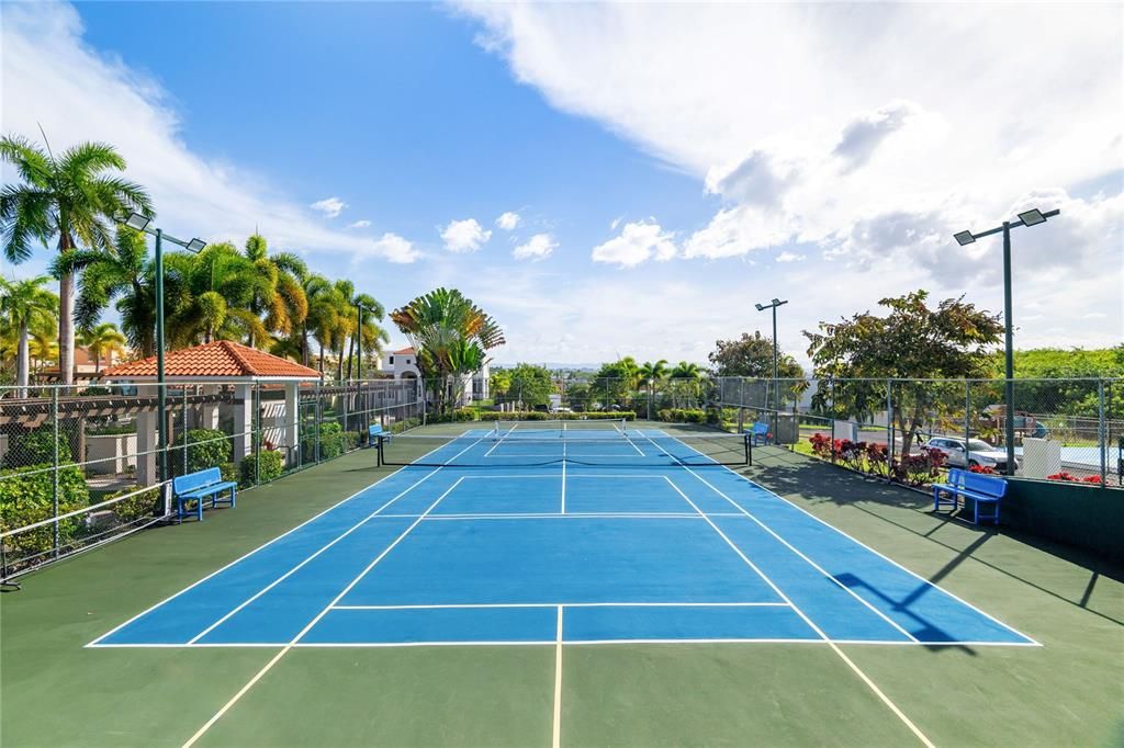 For Sale: $1,175,000 (4 beds, 3 baths, 4382 Square Feet)