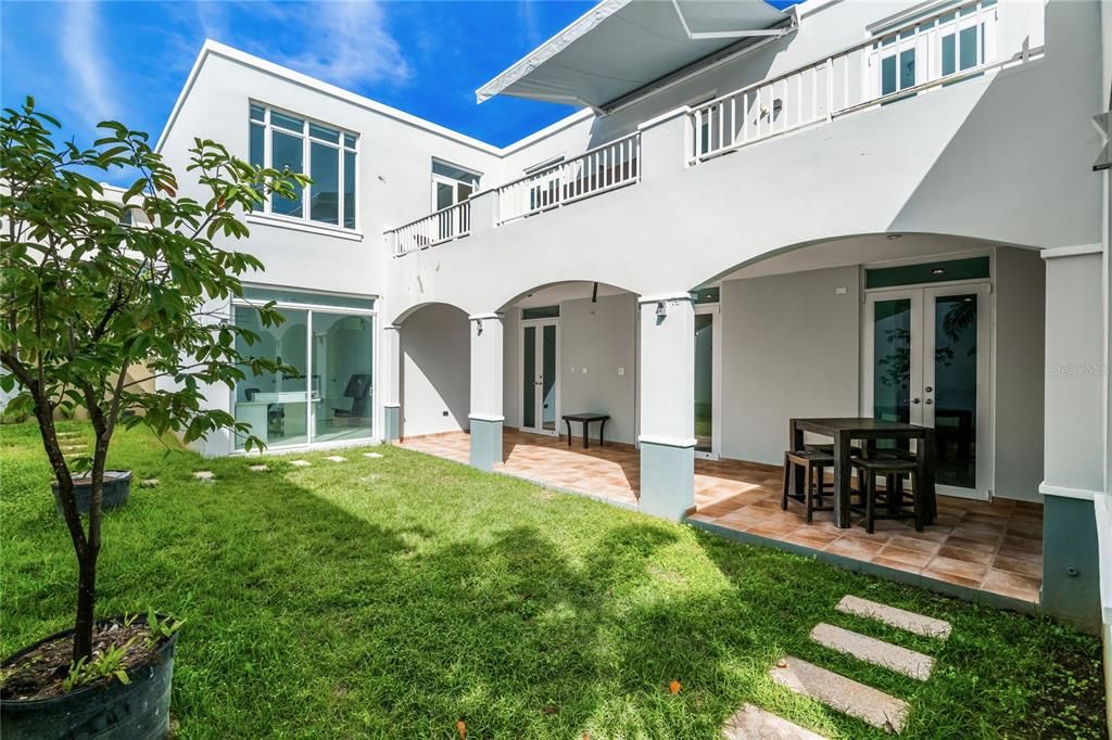 For Sale: $1,175,000 (4 beds, 3 baths, 4382 Square Feet)