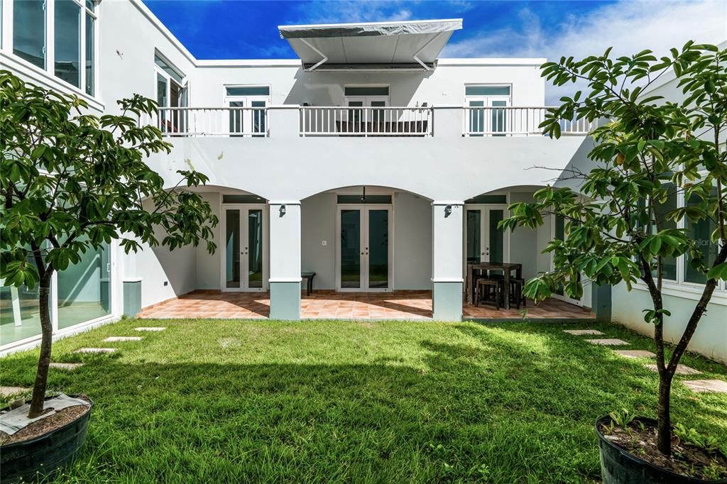 For Sale: $1,175,000 (4 beds, 3 baths, 4382 Square Feet)