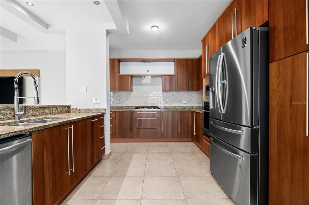 For Sale: $1,175,000 (4 beds, 3 baths, 4382 Square Feet)