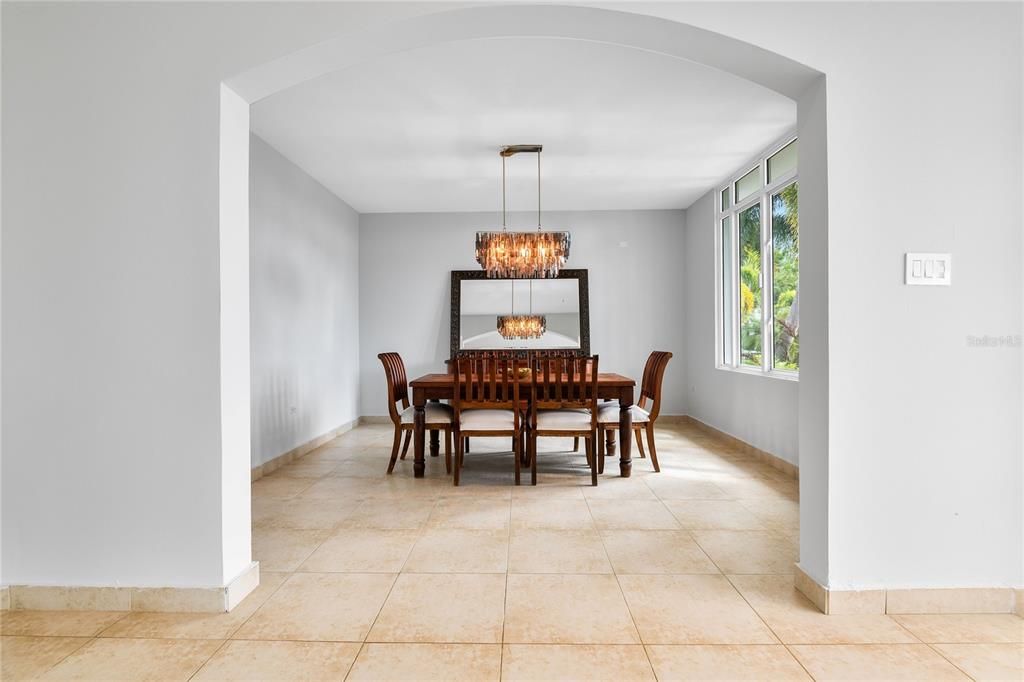 For Sale: $1,175,000 (4 beds, 3 baths, 4382 Square Feet)