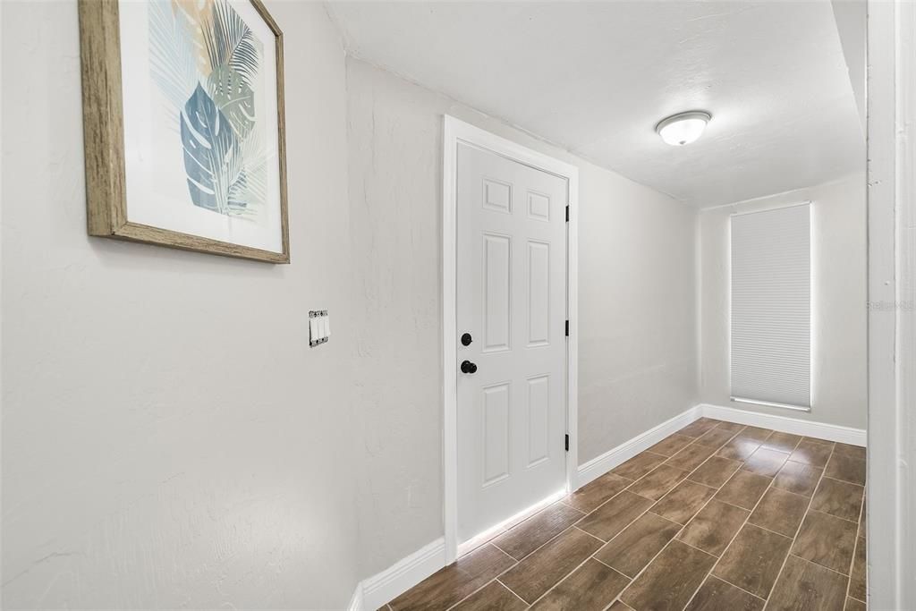 待售: $269,900 (4 贝兹, 2 浴室, 1456 平方英尺)