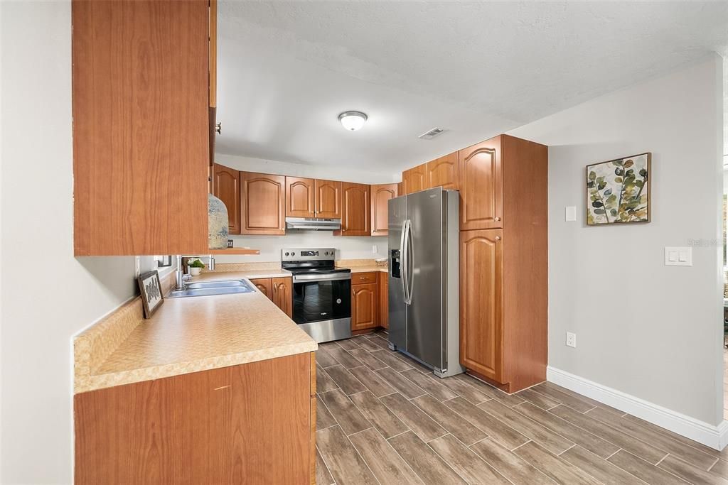 待售: $269,900 (4 贝兹, 2 浴室, 1456 平方英尺)