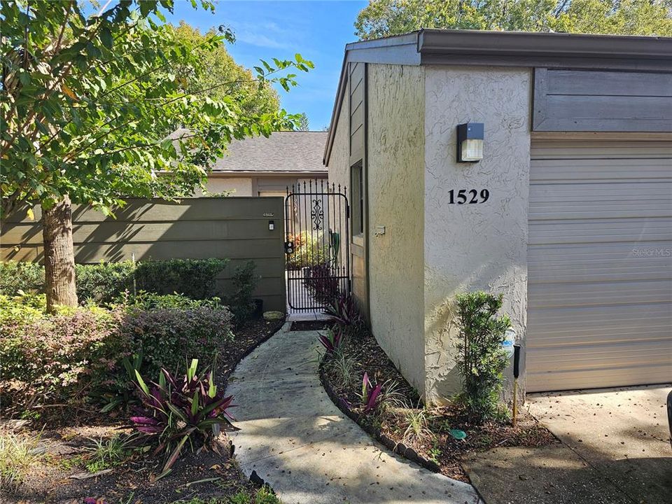 For Sale: $329,000 (3 beds, 2 baths, 1721 Square Feet)