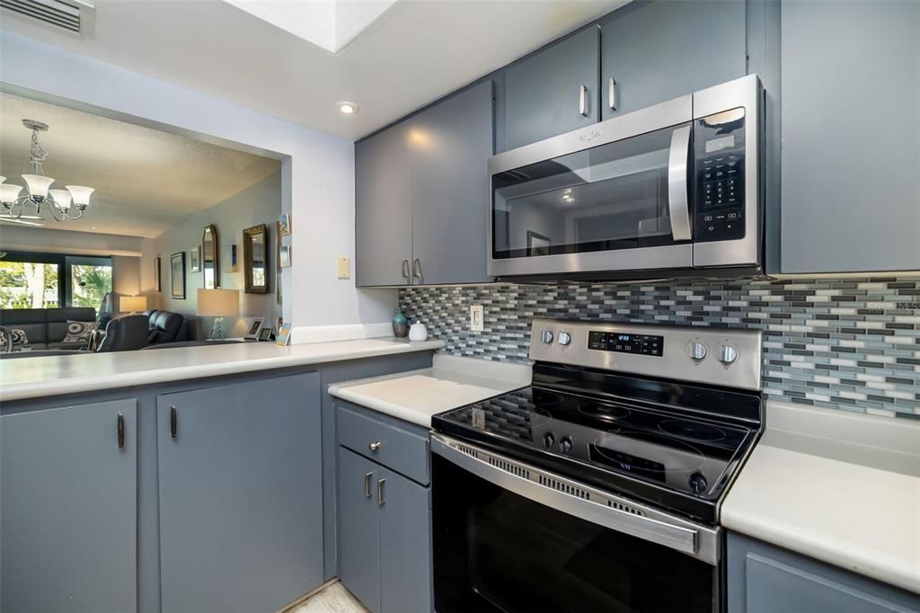 For Sale: $231,000 (2 beds, 2 baths, 1477 Square Feet)