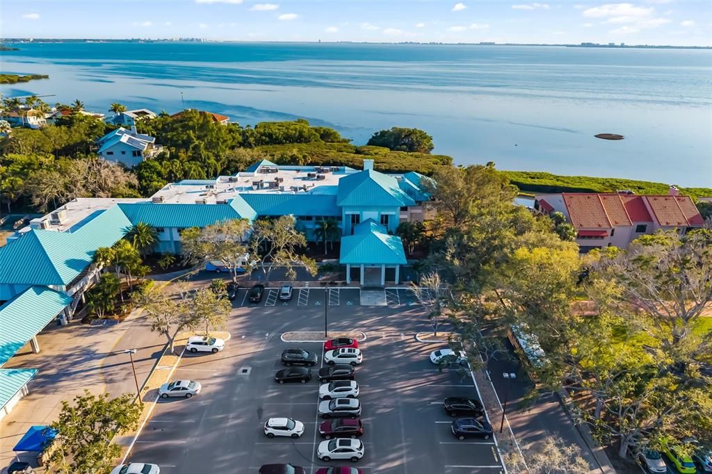 For Sale: $231,000 (2 beds, 2 baths, 1477 Square Feet)