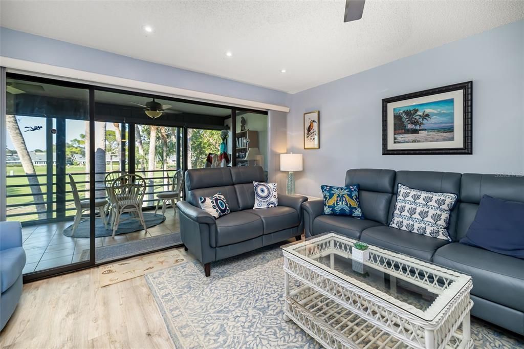 For Sale: $231,000 (2 beds, 2 baths, 1477 Square Feet)