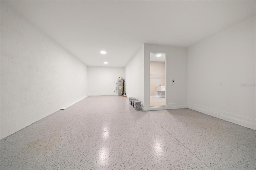 For Sale: $725,000 (5 beds, 4 baths, 3531 Square Feet)