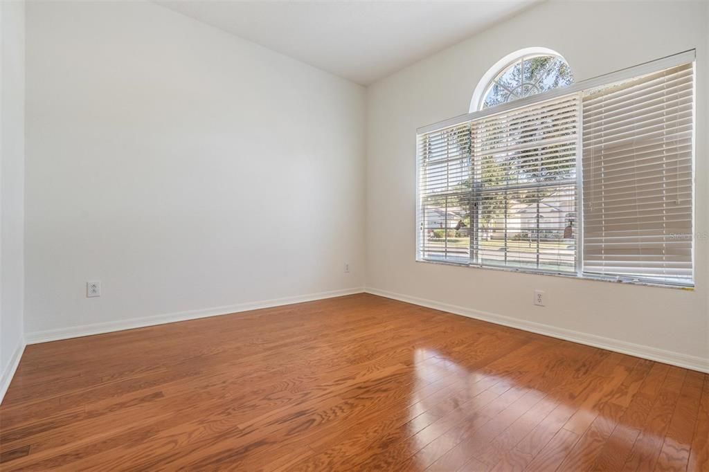 En Venta: $335,000 (3 camas, 2 baños, 1758 Pies cuadrados)