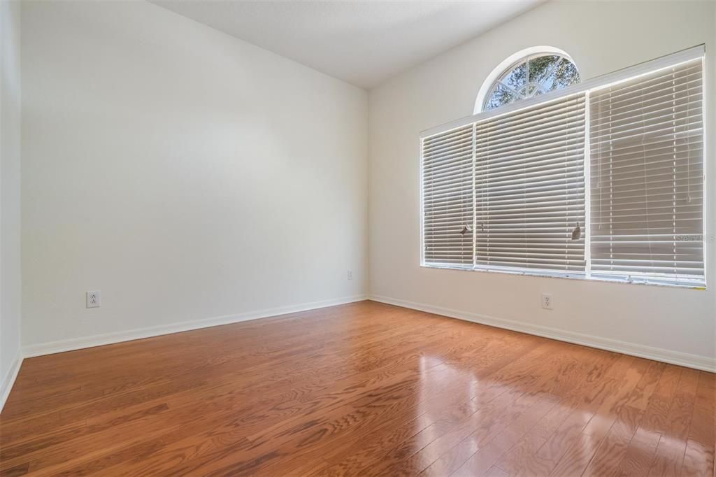 En Venta: $335,000 (3 camas, 2 baños, 1758 Pies cuadrados)