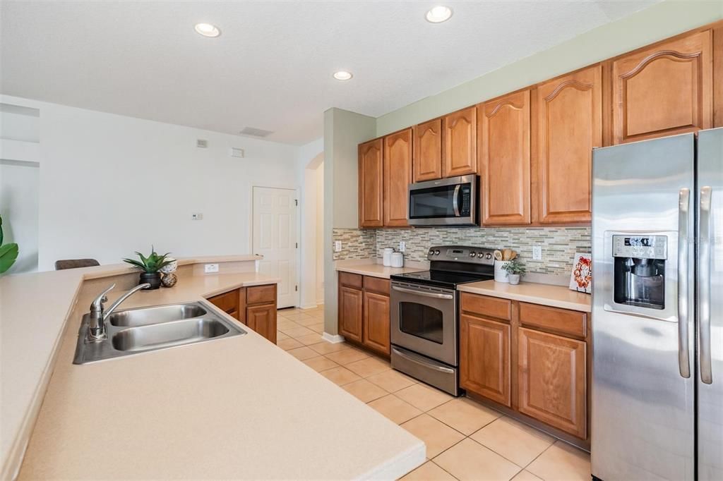 En Venta: $335,000 (3 camas, 2 baños, 1758 Pies cuadrados)