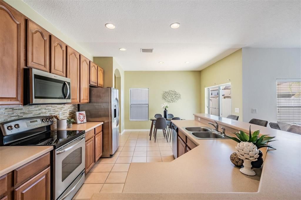 En Venta: $335,000 (3 camas, 2 baños, 1758 Pies cuadrados)