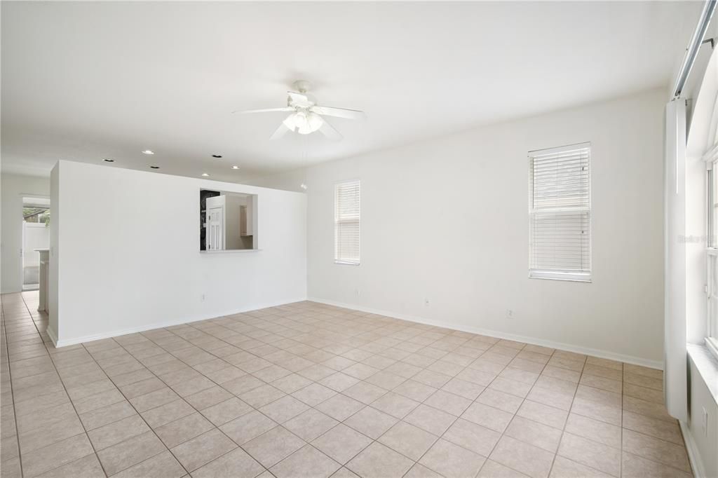 出租: $2,200 (3 贝兹, 2 浴室, 1521 平方英尺)