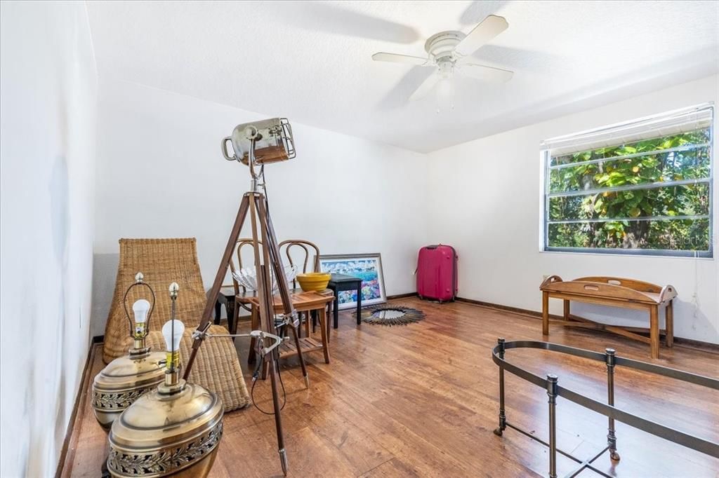 Activo con contrato: $525,000 (3 camas, 2 baños, 1856 Pies cuadrados)