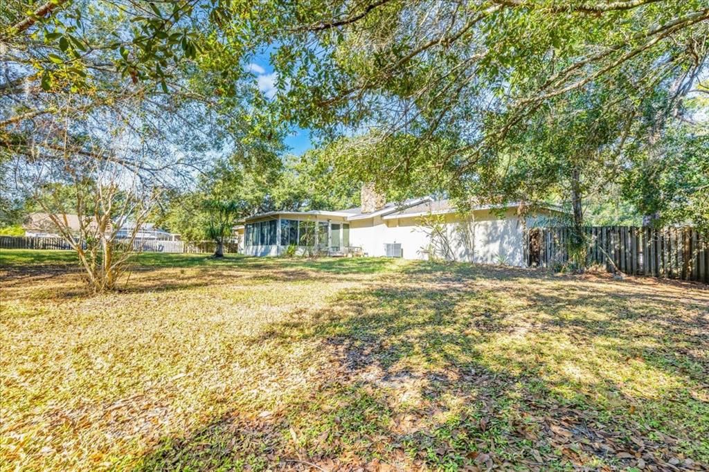 Activo con contrato: $525,000 (3 camas, 2 baños, 1856 Pies cuadrados)