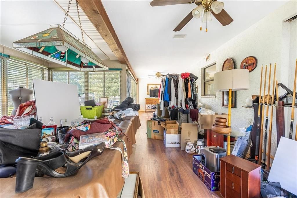 Activo con contrato: $525,000 (3 camas, 2 baños, 1856 Pies cuadrados)