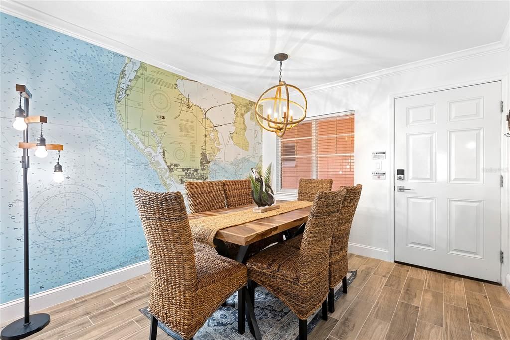 Active With Contract: $555,000 (2 beds, 1 baths, 950 Square Feet)